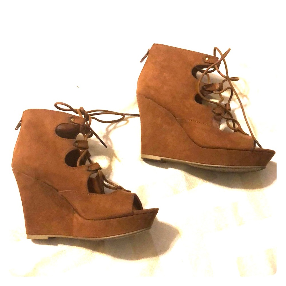 Sugar tan platform peeptoe